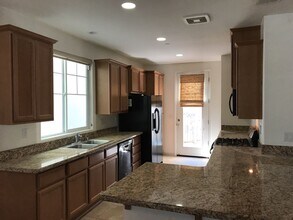 3417 Verona Terrace in Davis, CA - Building Photo - Building Photo