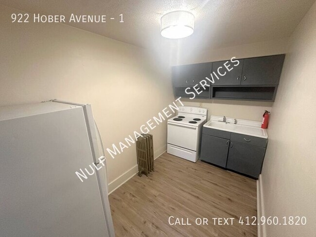 922 Hober Ave in Mckees Rocks, PA - Building Photo - Building Photo