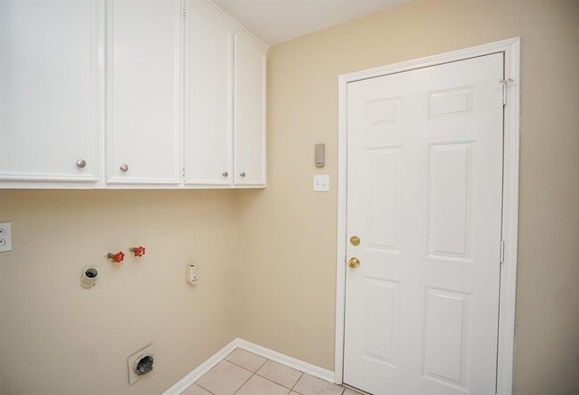 13626 Woodchester Dr