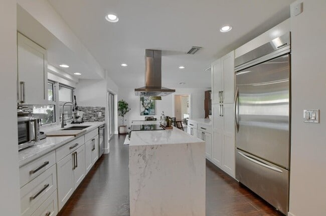 property at 1167 SW 13th Dr