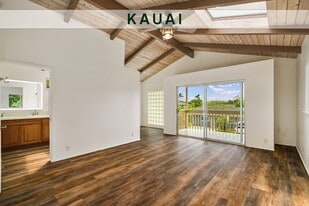 6940 Kokeanu Pl in Kapaa, HI - Building Photo