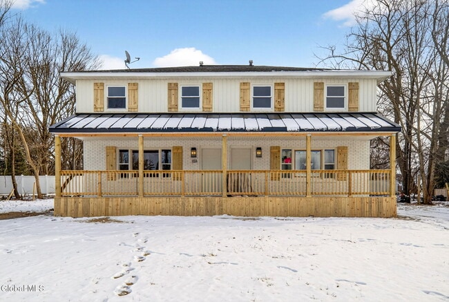 10 Derry Ln in Latham, NY - Building Photo - Building Photo