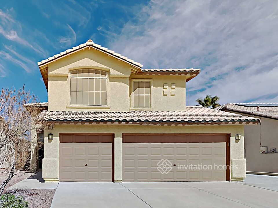 1332 Passiflora Dr in Henderson, NV - Building Photo