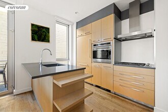 120 N 7th St in Brooklyn, NY - Building Photo - Building Photo