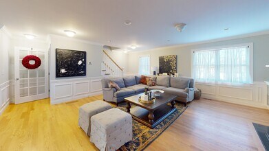 56 Albemarle Rd in Waltham, MA - Building Photo - Building Photo