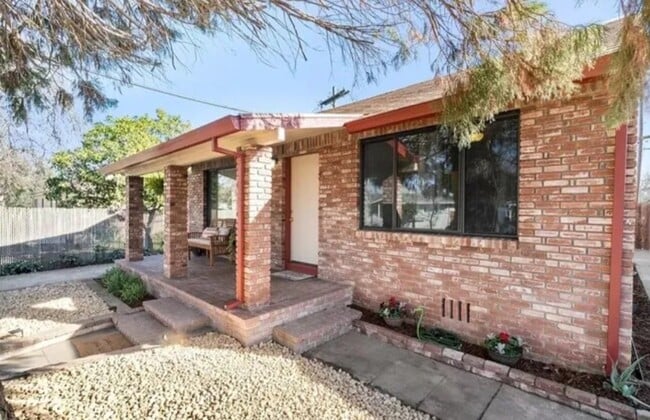 1549 Virginia Ave in West Sacramento, CA - Building Photo - Building Photo