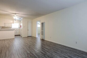 1521 Rutland St in Houston, TX - Building Photo - Building Photo