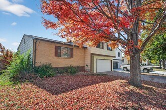 11876 E Carolina Pl in Aurora, CO - Building Photo - Building Photo