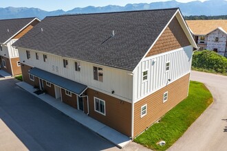 166-218 Jewel Basin Court in Bigfork, MT - Foto de edificio - Building Photo