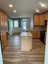 7350 Seneca Ridge Dr in York, PA - Foto de edificio - Building Photo