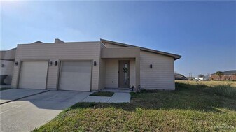 1 Lancelot in Harlingen, TX - Building Photo