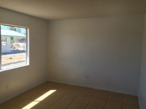 7389 Bannock Trl in Yucca Valley, CA - Building Photo - Interior Photo