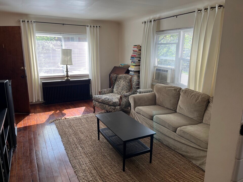 6321 Girard Ave, Unit #1 in Cincinnati, OH - Building Photo