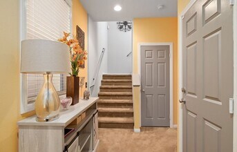 11919 Olive Glen Ln in Los Angeles, CA - Building Photo - Building Photo