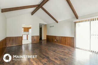 1501 N Aztec Ave in Independence, MO - Building Photo - Building Photo