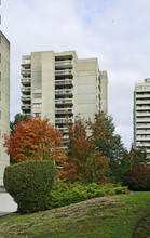 Kensington House in Burnaby, BC - Building Photo - Building Photo