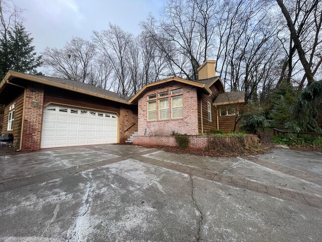 property at 14648 Lafayette Cir