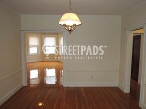 94 Maple St in Malden, MA - Building Photo - Building Photo