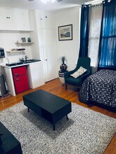 3712 Parkside Dr, Unit unit 1B in Baltimore, MD - Foto de edificio - Building Photo