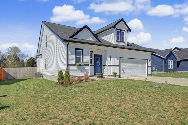 2138 Ireland Wy in Clarksville, TN - Building Photo - Building Photo