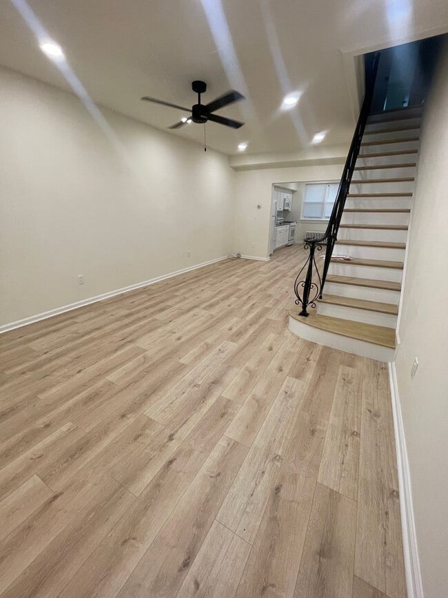 property at 1704 S Bancroft St