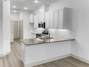 7137 Buchanan Dr in Grand Prairie, TX - Building Photo - Building Photo