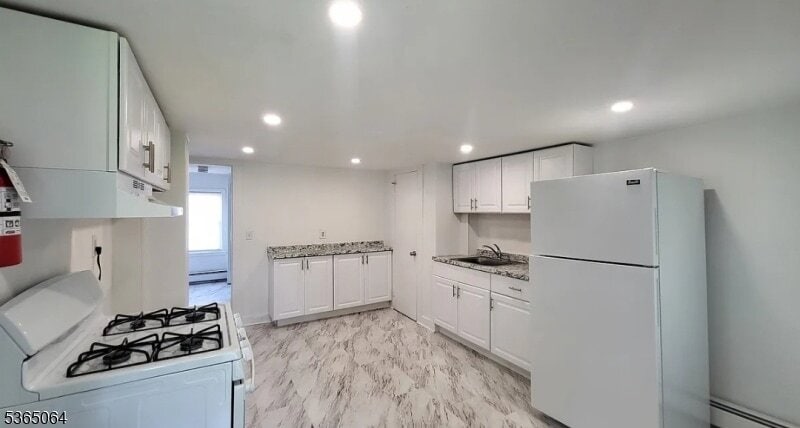 60 E McFarlan St, Unit 1 in Dover, NJ - Building Photo