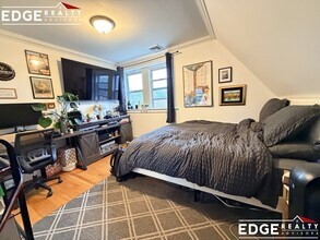 1798 Beacon St, Unit 3 in Brookline, MA - Building Photo - Building Photo