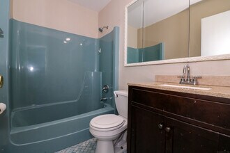 57 Ameridge Dr in Bridgeport, CT - Building Photo - Building Photo