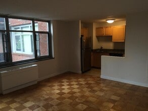 121 Trapelo Rd in Belmont, MA - Foto de edificio - Building Photo