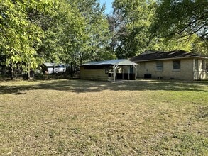 835 Fisher St in Sulphur Springs, TX - Building Photo - Building Photo