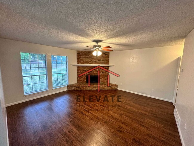 1305 Lovell Dr in Arlington, TX - Building Photo - Building Photo