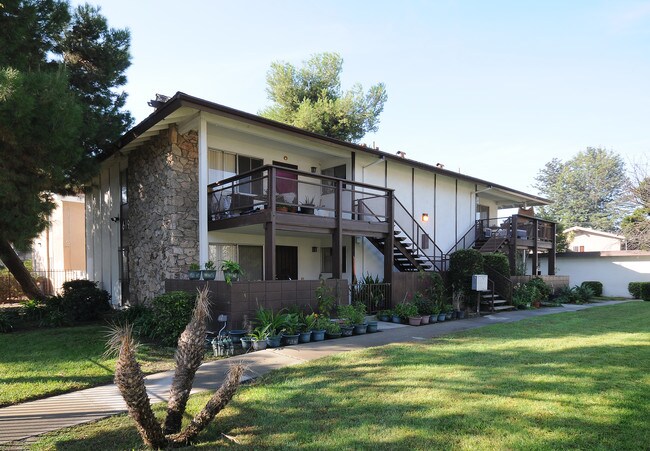 619-625 N Ventura St