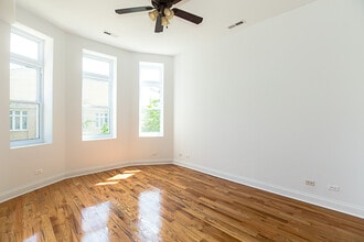 1706 W Sunnyside Ave, Unit 1 in Chicago, IL - Foto de edificio - Building Photo