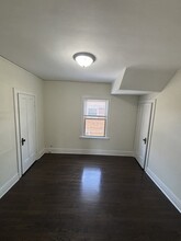 201 E Fremont Ave in Elmhurst, IL - Foto de edificio - Building Photo