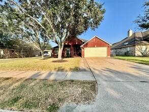 2604 Hidden Creek Dr in Pearland, TX - Building Photo - Building Photo