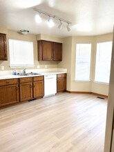 4221 N Esten Pl in Boise, ID - Foto de edificio - Building Photo