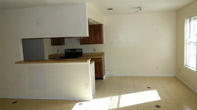 16610 Quail Park Dr in Missouri City, TX - Building Photo - Building Photo