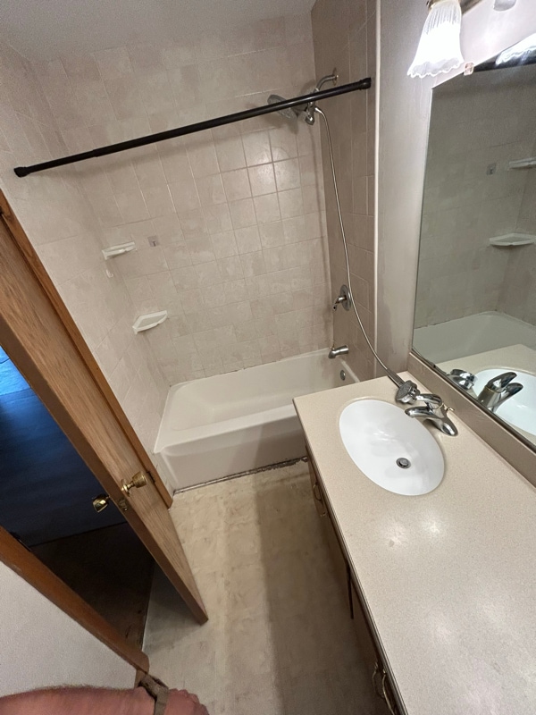 1510 Jills Dr in Waukesha, WI - Building Photo - Building Photo