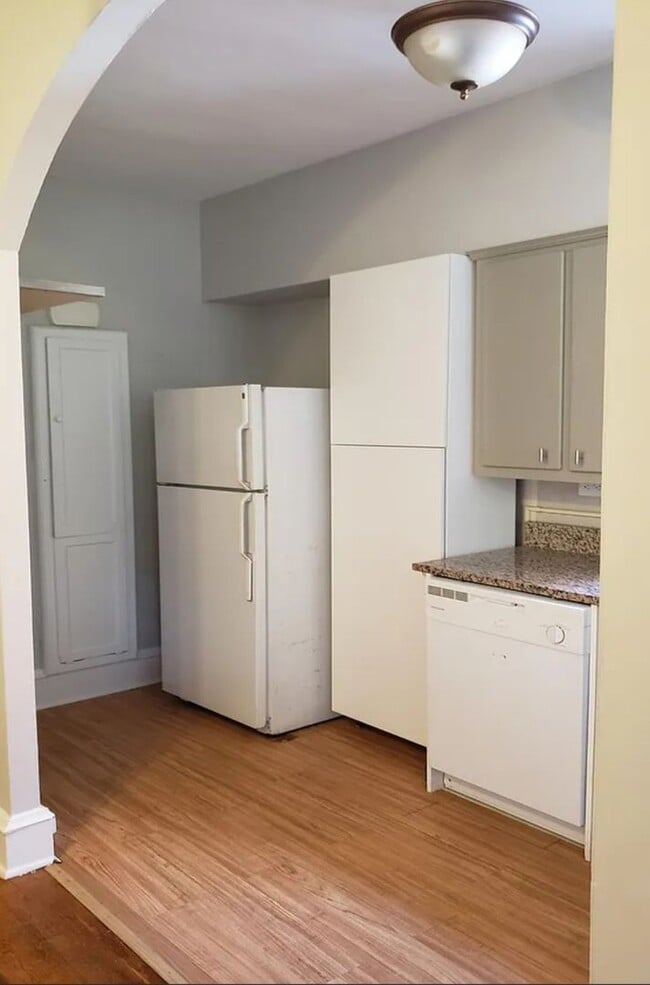 3133 N Calvert St in Baltimore, MD - Building Photo - Building Photo