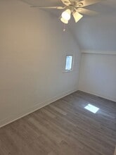 98 Columbia St in Adams, MA - Foto de edificio - Building Photo