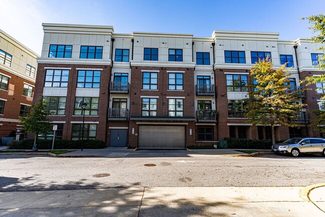 815 N Patrick St in Alexandria, VA - Building Photo - Building Photo