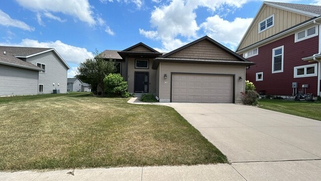property at 6736 Clarkia Dr NW