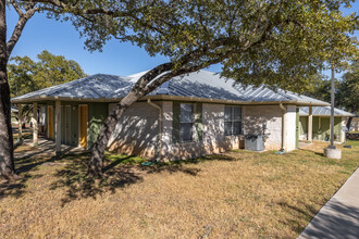 Creek View Apartments in Johnson City, TX - Building Photo - Building Photo