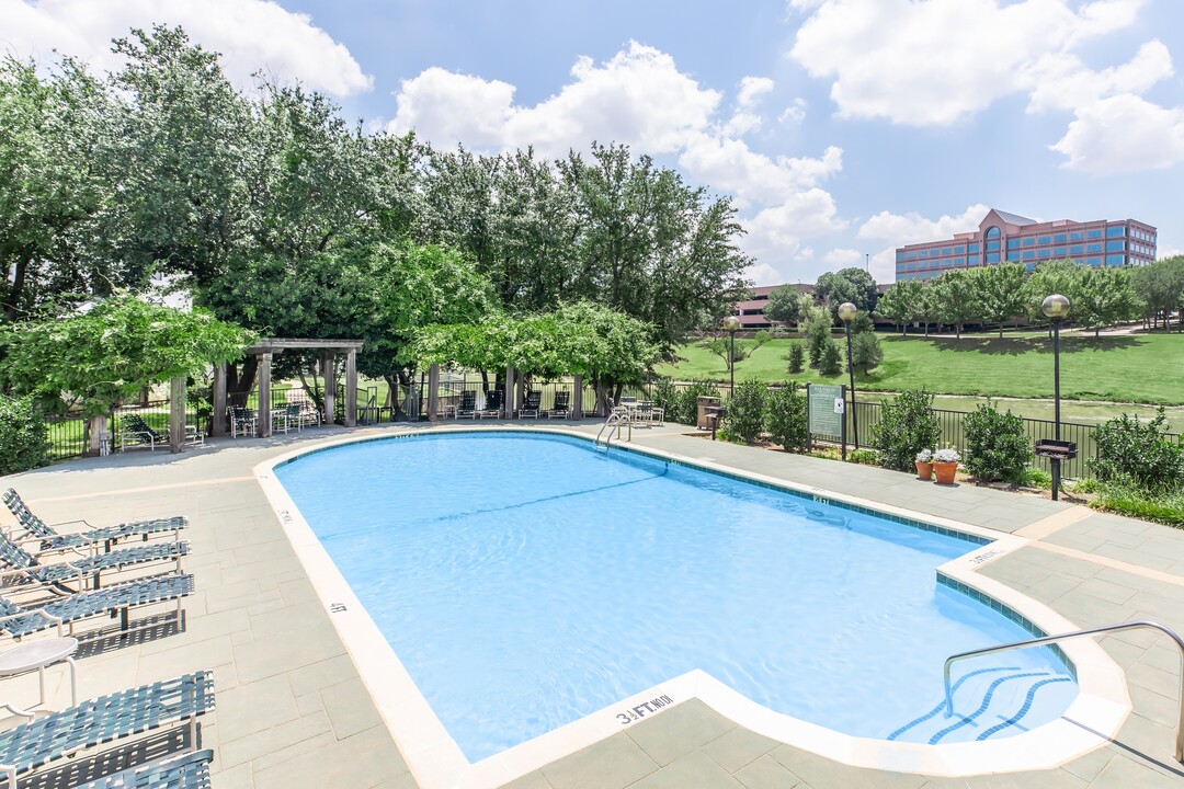 The Villas at Beaver Creek in Irving, TX - Foto de edificio