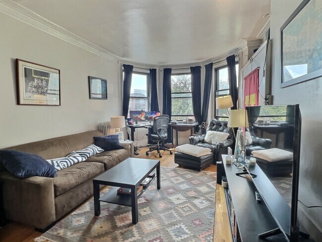 property at 259 W Newton St