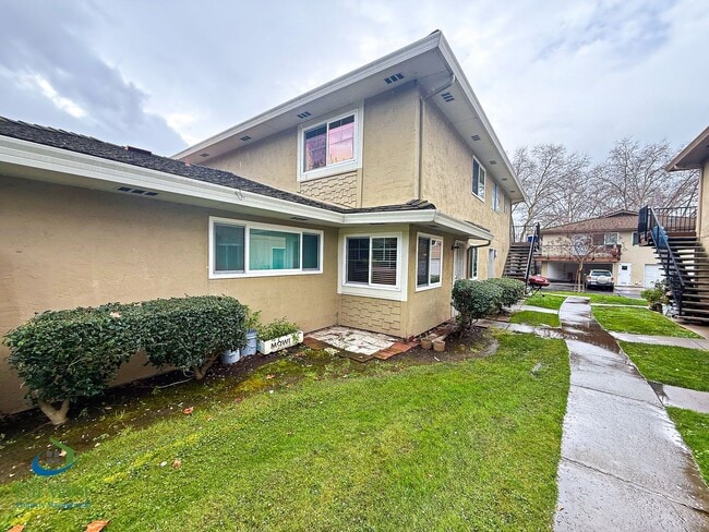 property at 817 N Capitol Ave