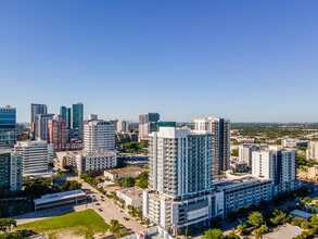 Strada 315 in Fort Lauderdale, FL - Building Photo - Building Photo