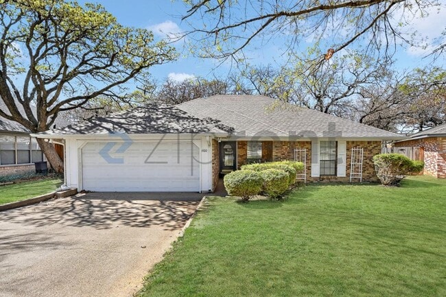 property at 6100 Paradise Dr