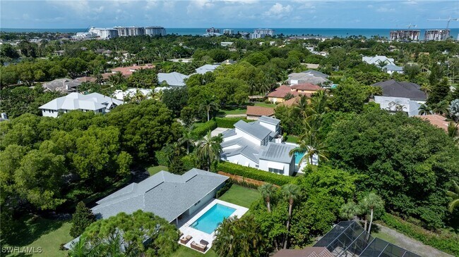 675 Yucca Rd in Naples, FL - Building Photo - Building Photo